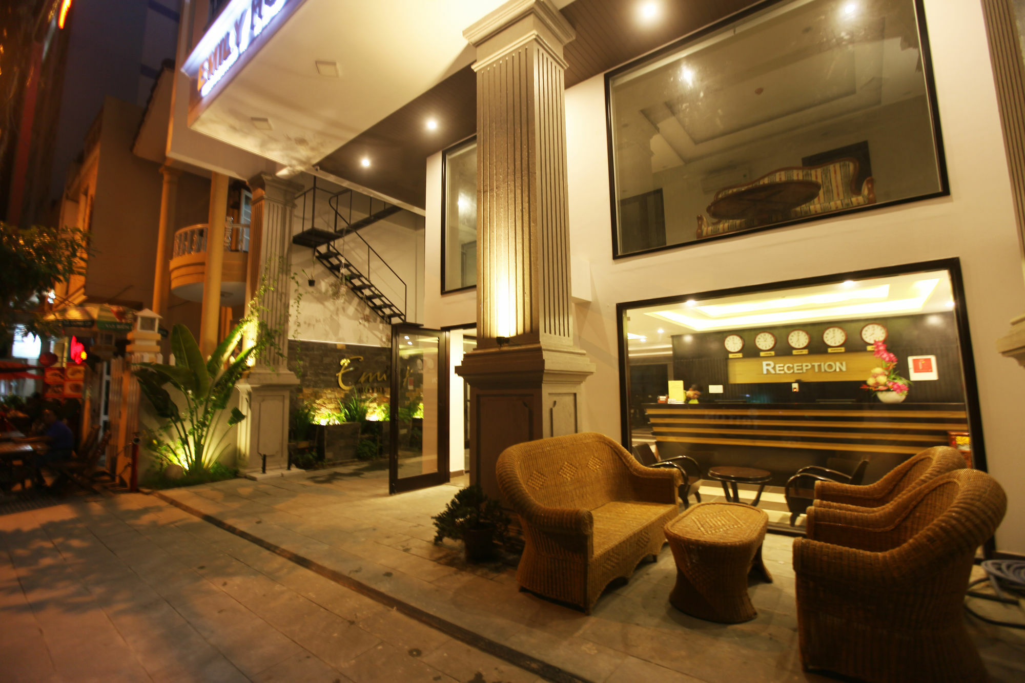 דה נאנג Emily Hotel & Apartment מראה חיצוני תמונה