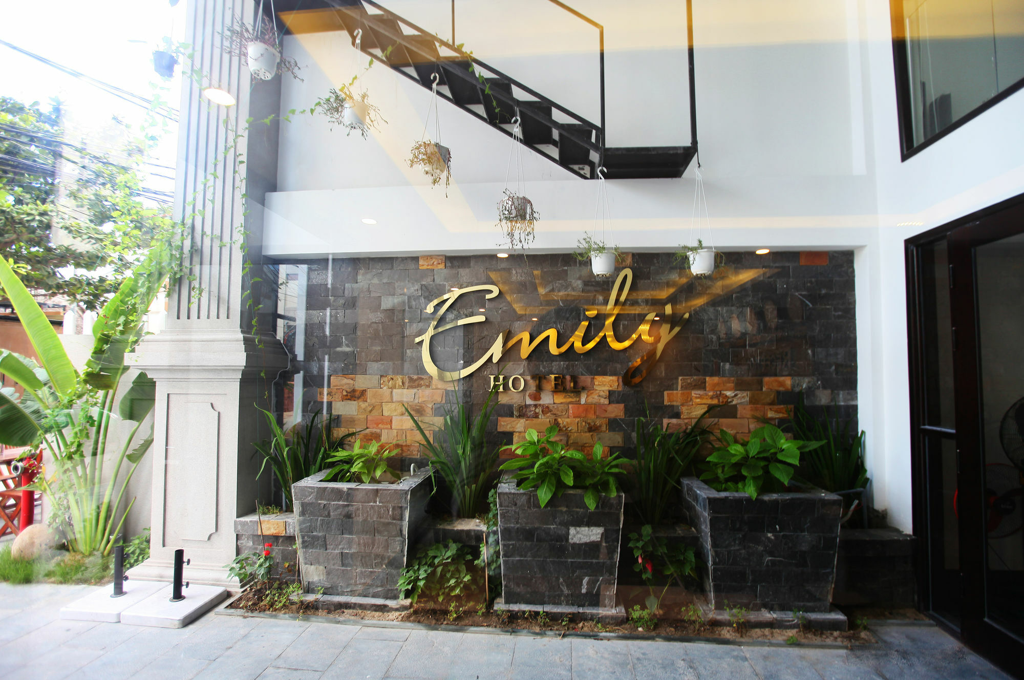דה נאנג Emily Hotel & Apartment מראה חיצוני תמונה